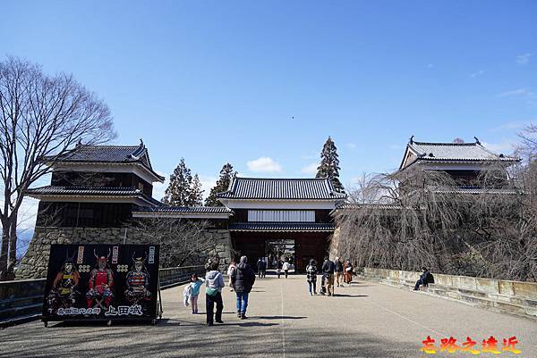 pic pimg tw look2up 1733892878 647187421 g n jpg