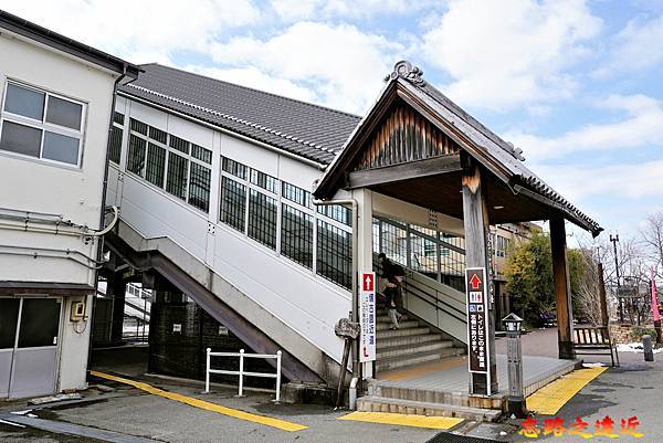 pic pimg tw look2up 1735462773 1366613026 g n jpg