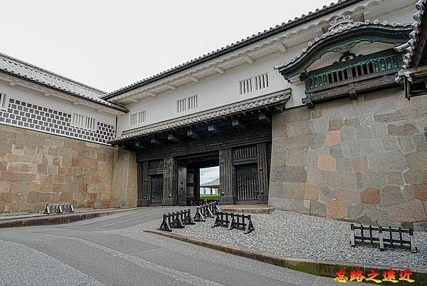 pic pimg tw look2up 1742525195 2803692795 g n jpg