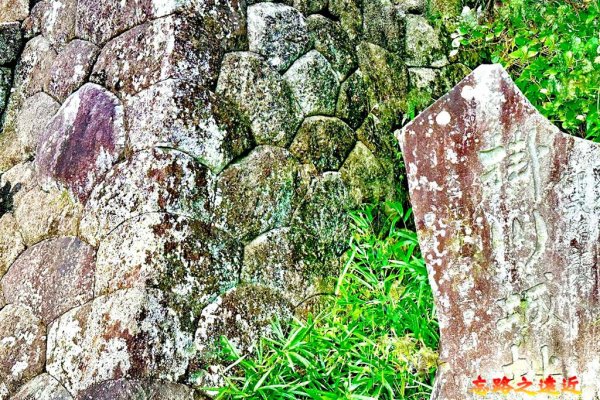 御殿銀杏形石垣